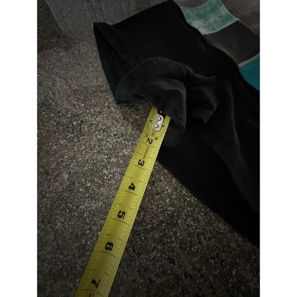 Lululemon Shorts w/ Color Panel‎ SIZE 8 - Picture 5 of 7